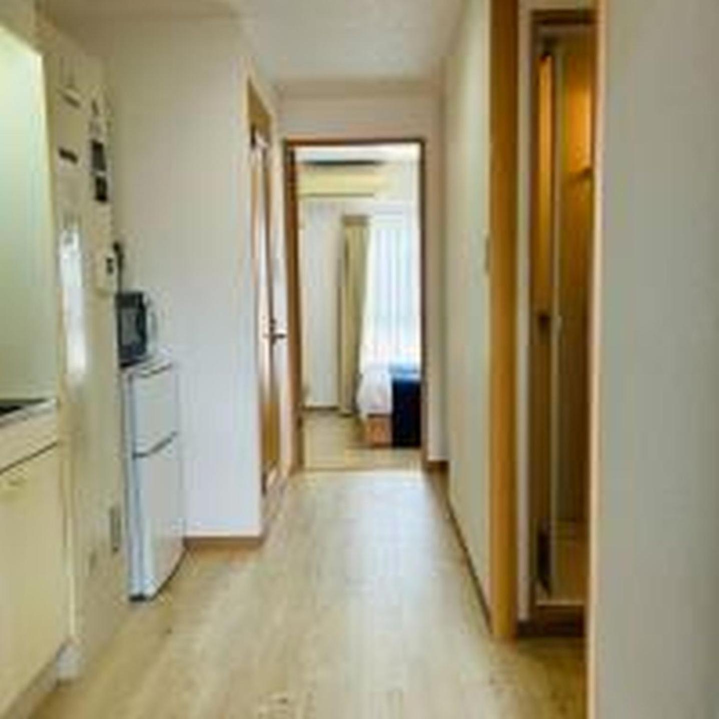 Apartment グランディ702 *